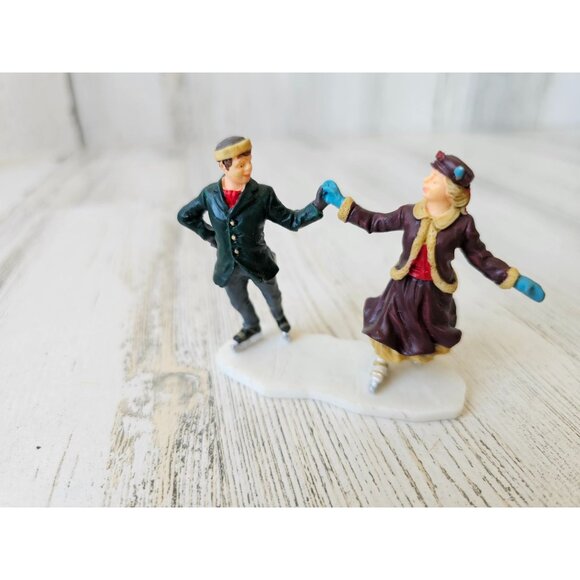 Lemax Victorian skiers couple skiing people accessory village - Picture 1 of 8